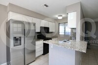Building Photo - 9021 W Elm St