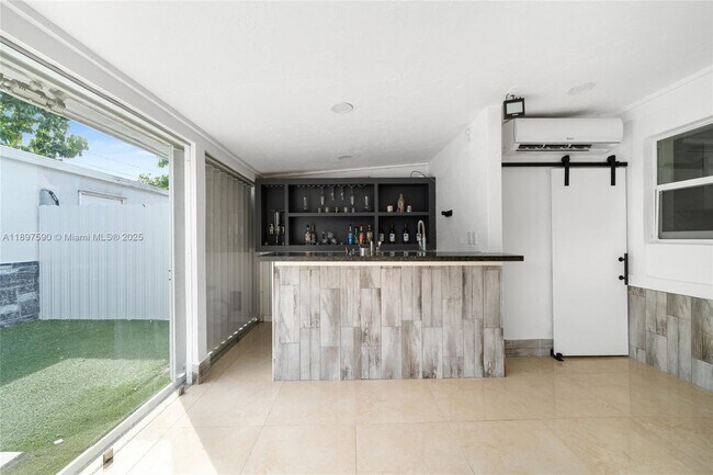 Building Photo - 845 NW 2nd St