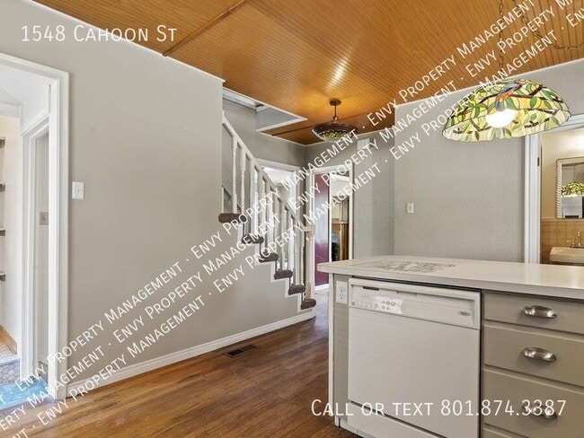 Building Photo - 1548 Cahoon St