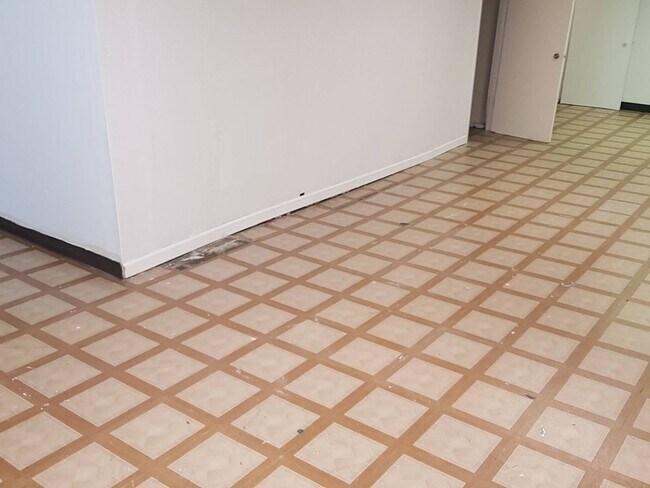 Building Photo - 408 Shepley Drive - 1