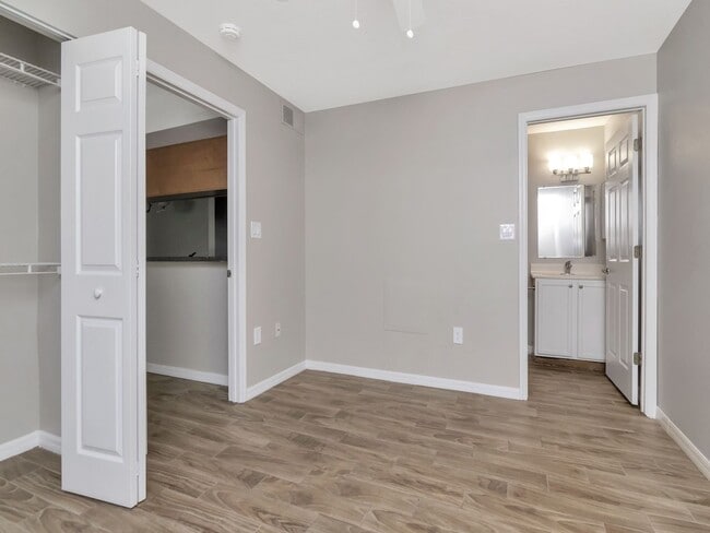 Building Photo - Ground Floor 2/2 with Conservation Views for Lease in Brandon, FL