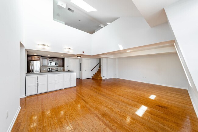 Building Photo - 149 Essex St