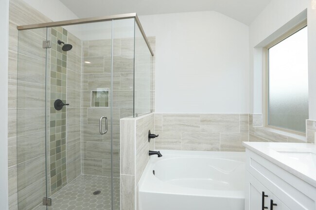 Building Photo - 1023 Santee Ct