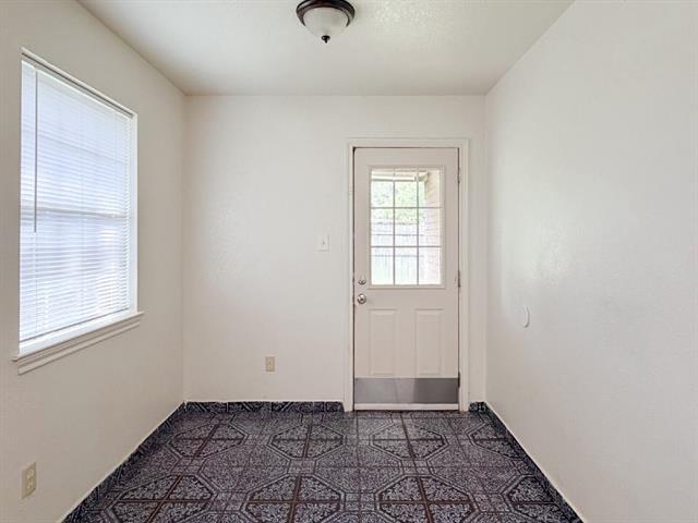 Building Photo - 1202 Spell Ave