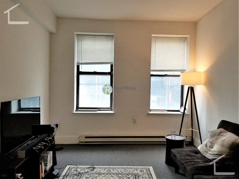 Building Photo - 610 Columbus Ave