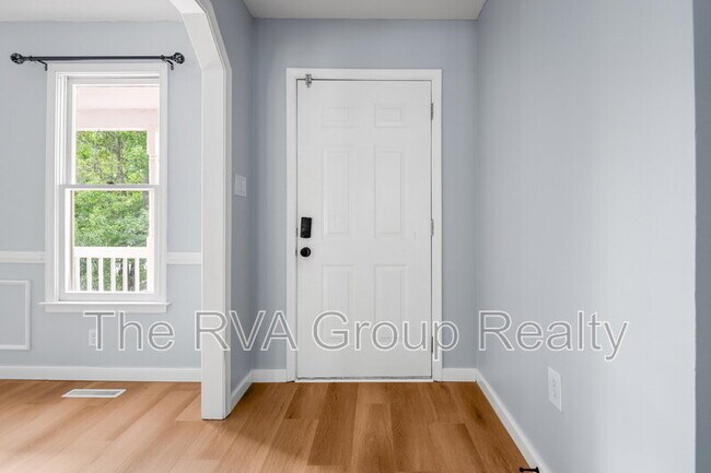 Building Photo - 4718 Mason Dale Dr