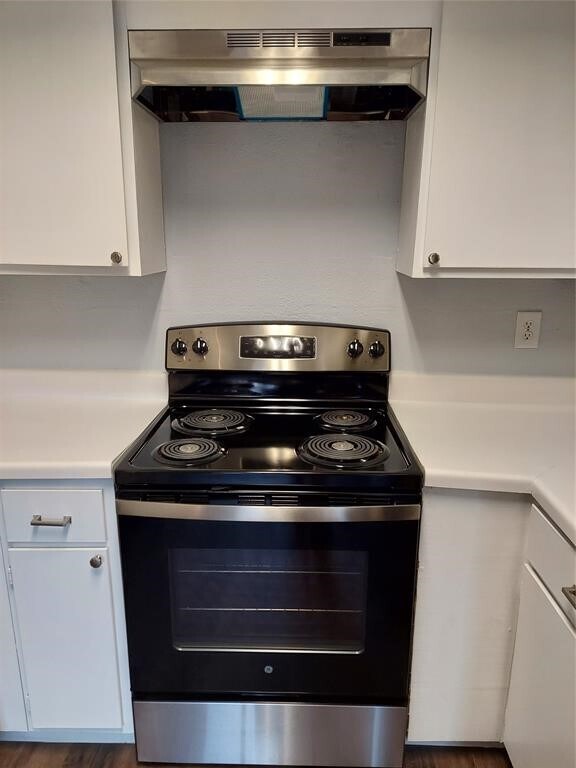 Building Photo - 10855 Meadowglen Ln