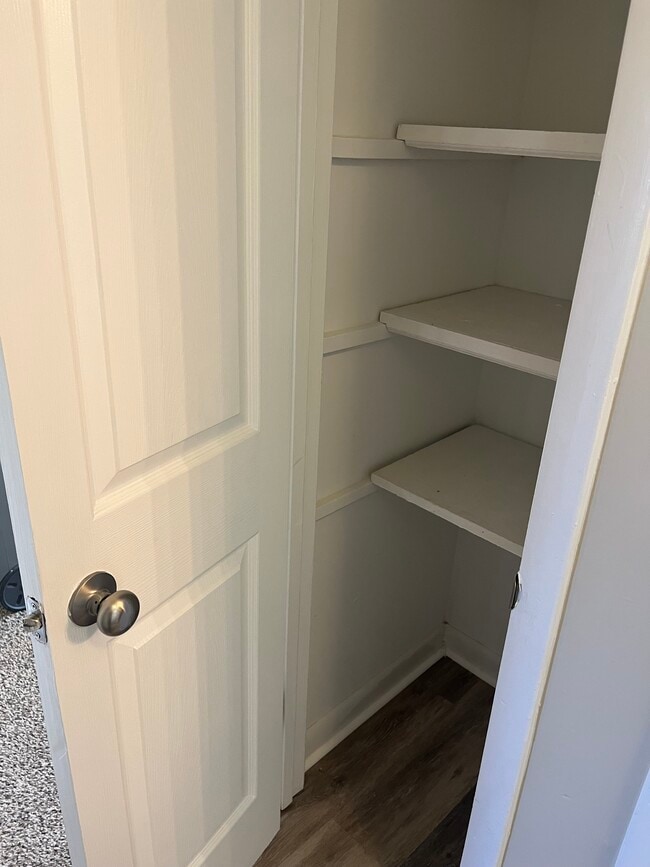 Building Photo - 712 W Sagefield Dr