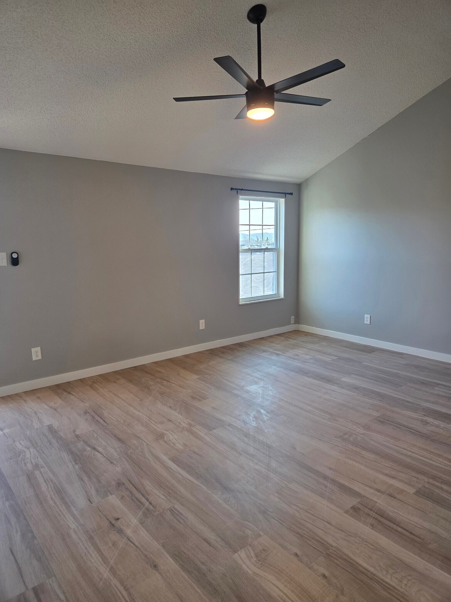 Building Photo - 8022 Intervale Way