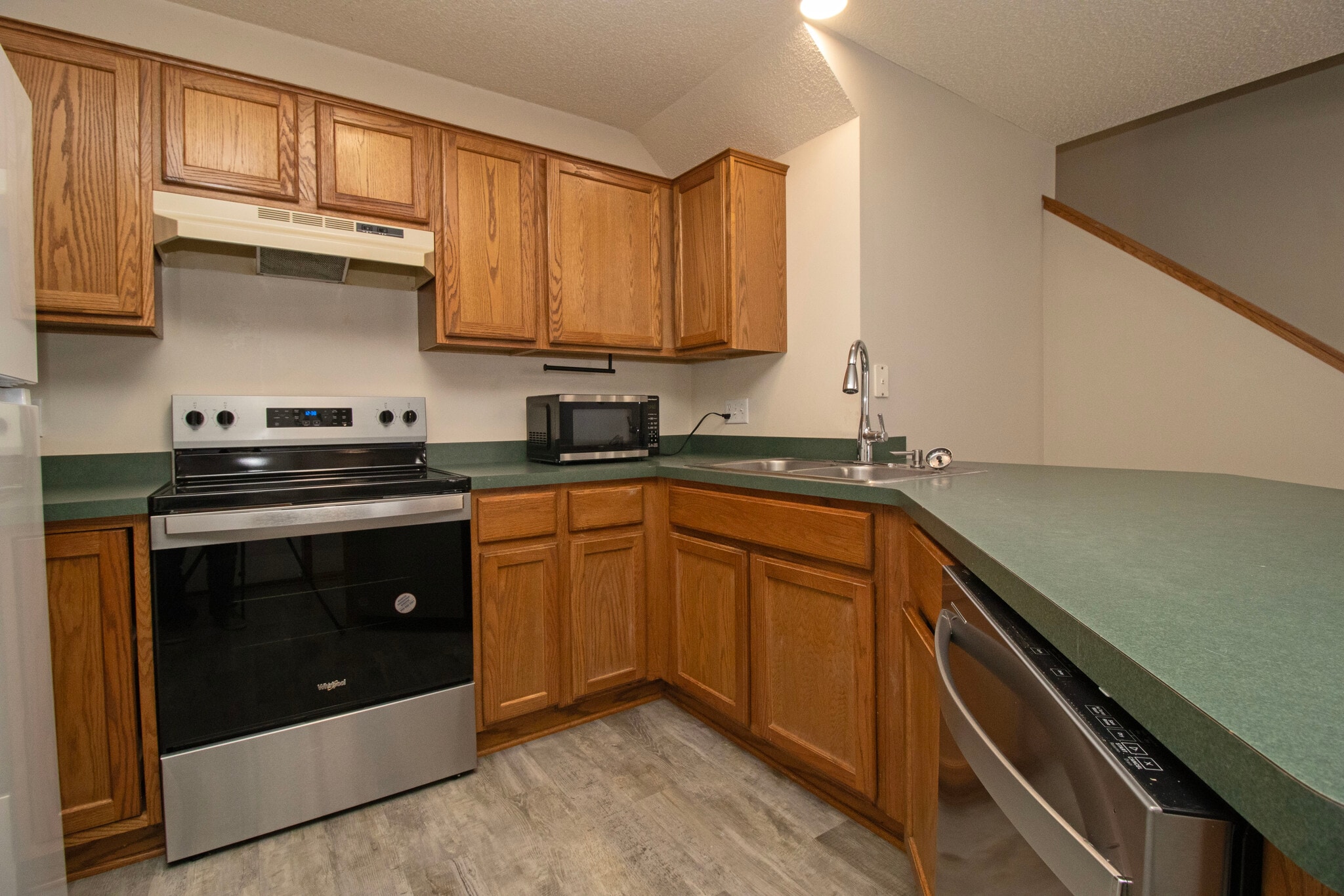 Building Photo - 8647 Quarry Ridge Ln