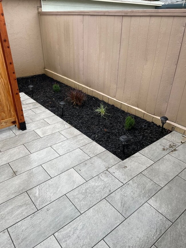 Building Photo - 2 Bedroom + 1 Bathroom Condo | Hueneme Bay | 55+ Community | Unfurnished