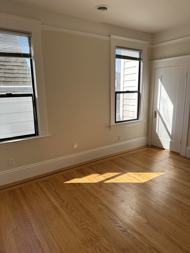 Bedroom # 3 Red Oak mahogany inlay hardwood floor - 1271 10th Ave