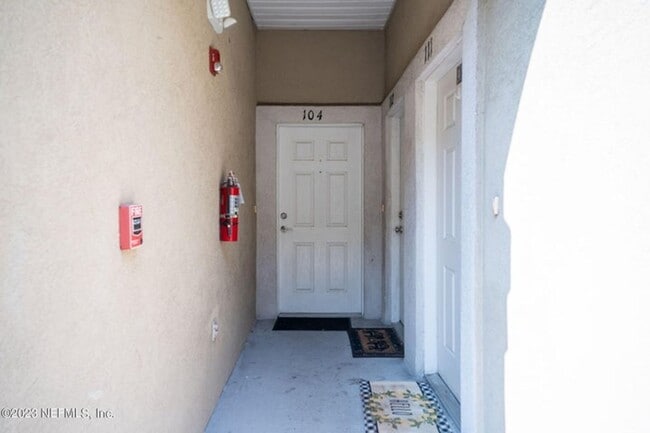 Building Photo - Gated Community