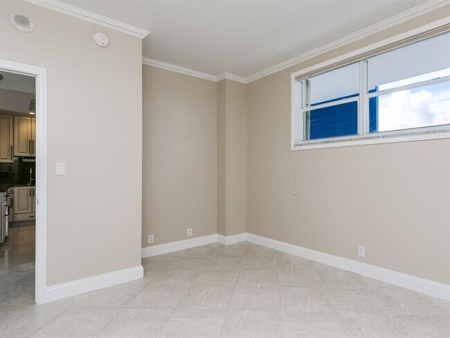 Building Photo - 750 N Ocean Blvd