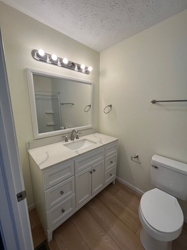 Building Photo - 3 bedroom, brand new!!