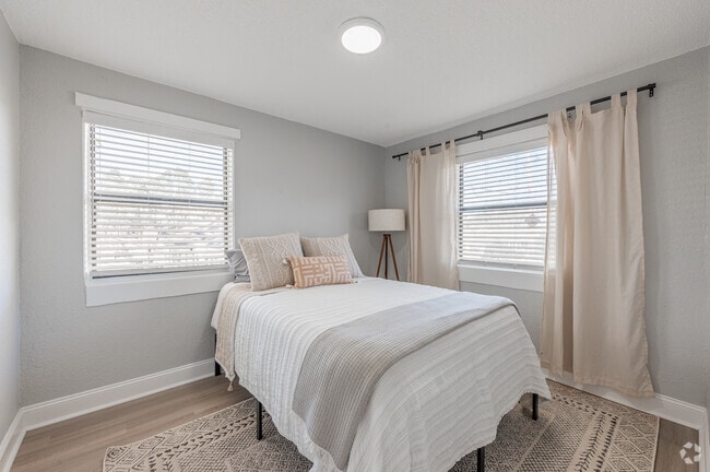 Interior Photo - The Landing @ 237