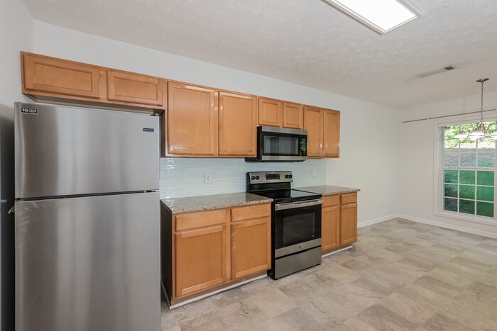 Building Photo - 336 Parkview Manor Dr