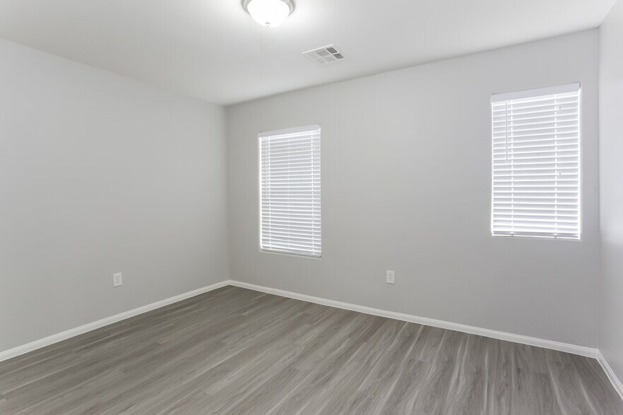 Building Photo - 6586 Pacific Screech Pl