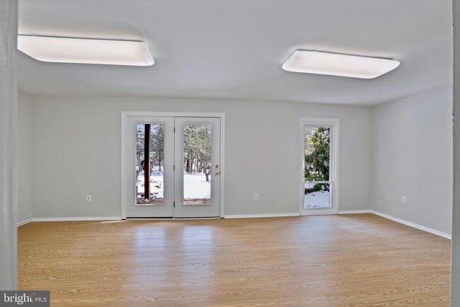 Building Photo - 1644 Wainwright Dr