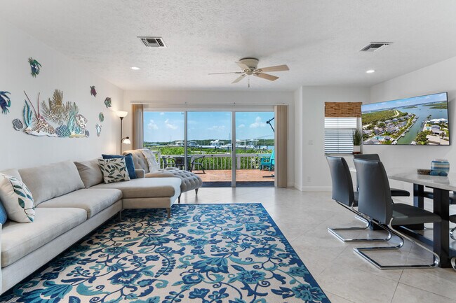 Building Photo - 2488 Harbour Cove Dr