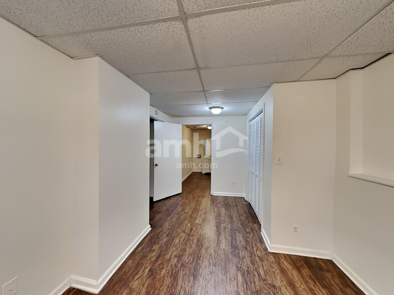 Building Photo - 170 Steeple Chase Trail