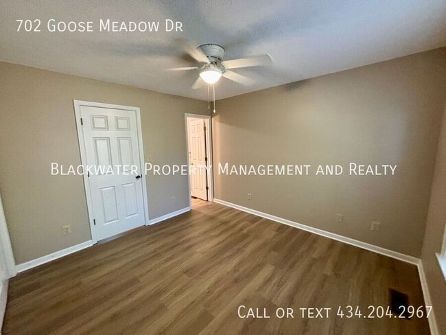 Building Photo - 702 Goose Meadow Dr