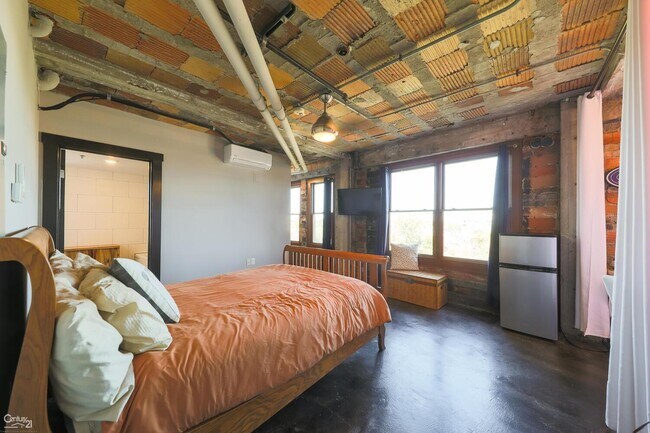 Building Photo - 2915 John R St