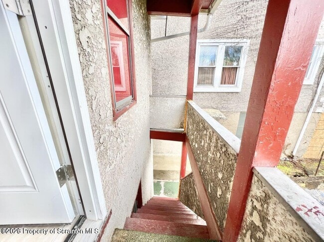 Building Photo - 636 Beech St