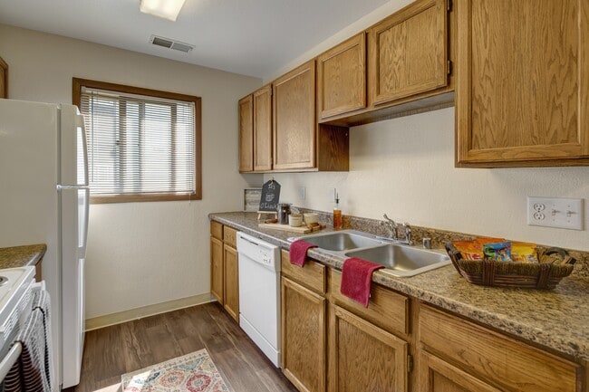 Building Photo - Legacy West