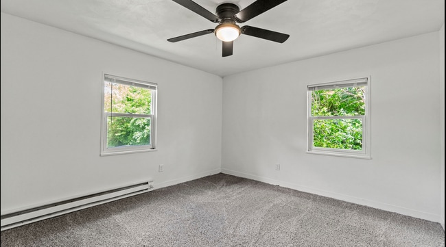 Building Photo - COMING SOON! 3 Bed/ 2 bath House!