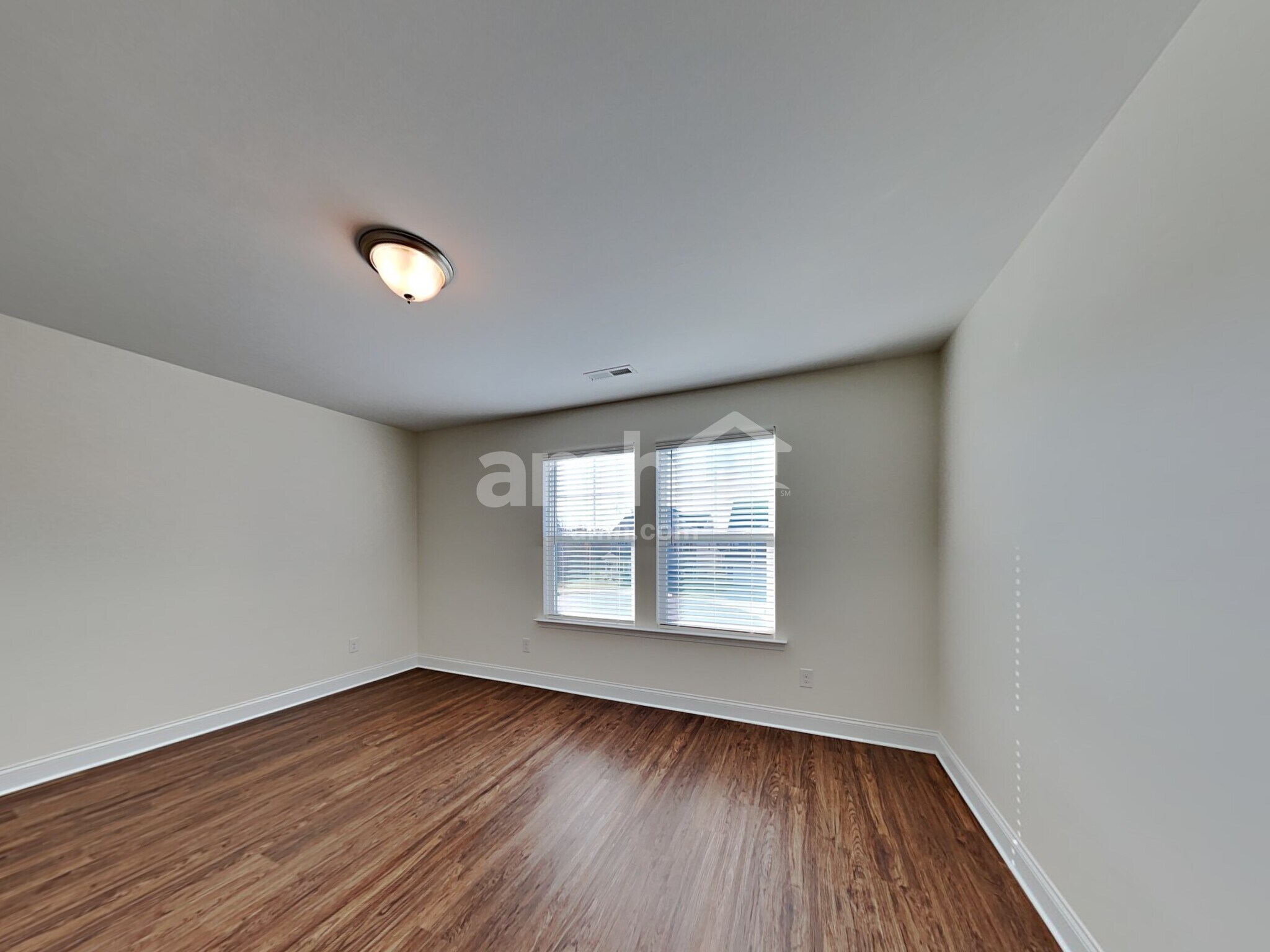 Building Photo - 111 Samara Ln