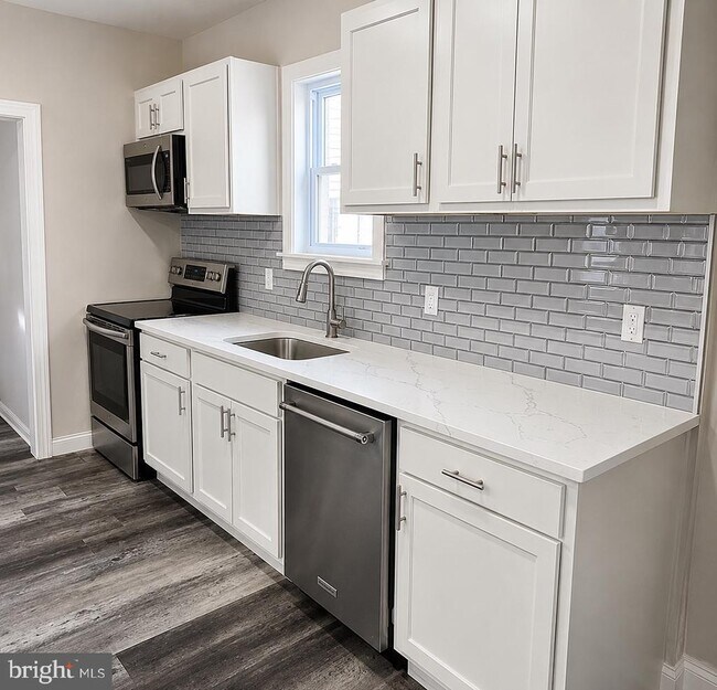 Building Photo - 3614 Reisterstown Rd