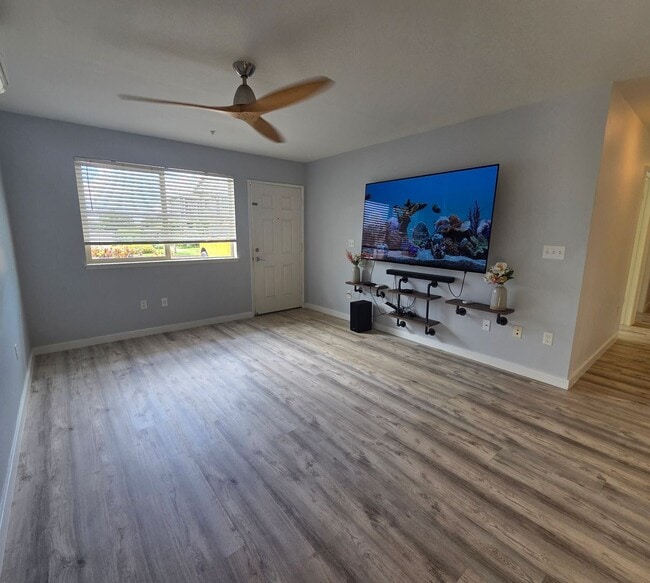 Building Photo - Unfurnished 3/2 Kamalani Condo