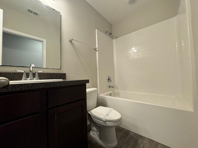 Building Photo - 286 E Fiesta Key Loop