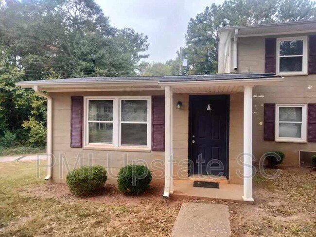 Building Photo - 201 Chandler Dr