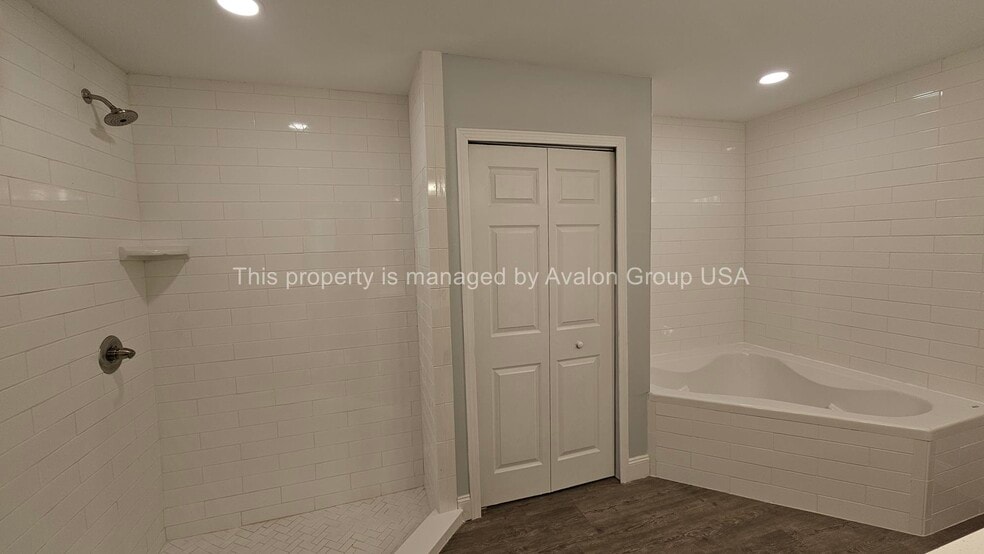 Building Photo - 1978 Solomon St