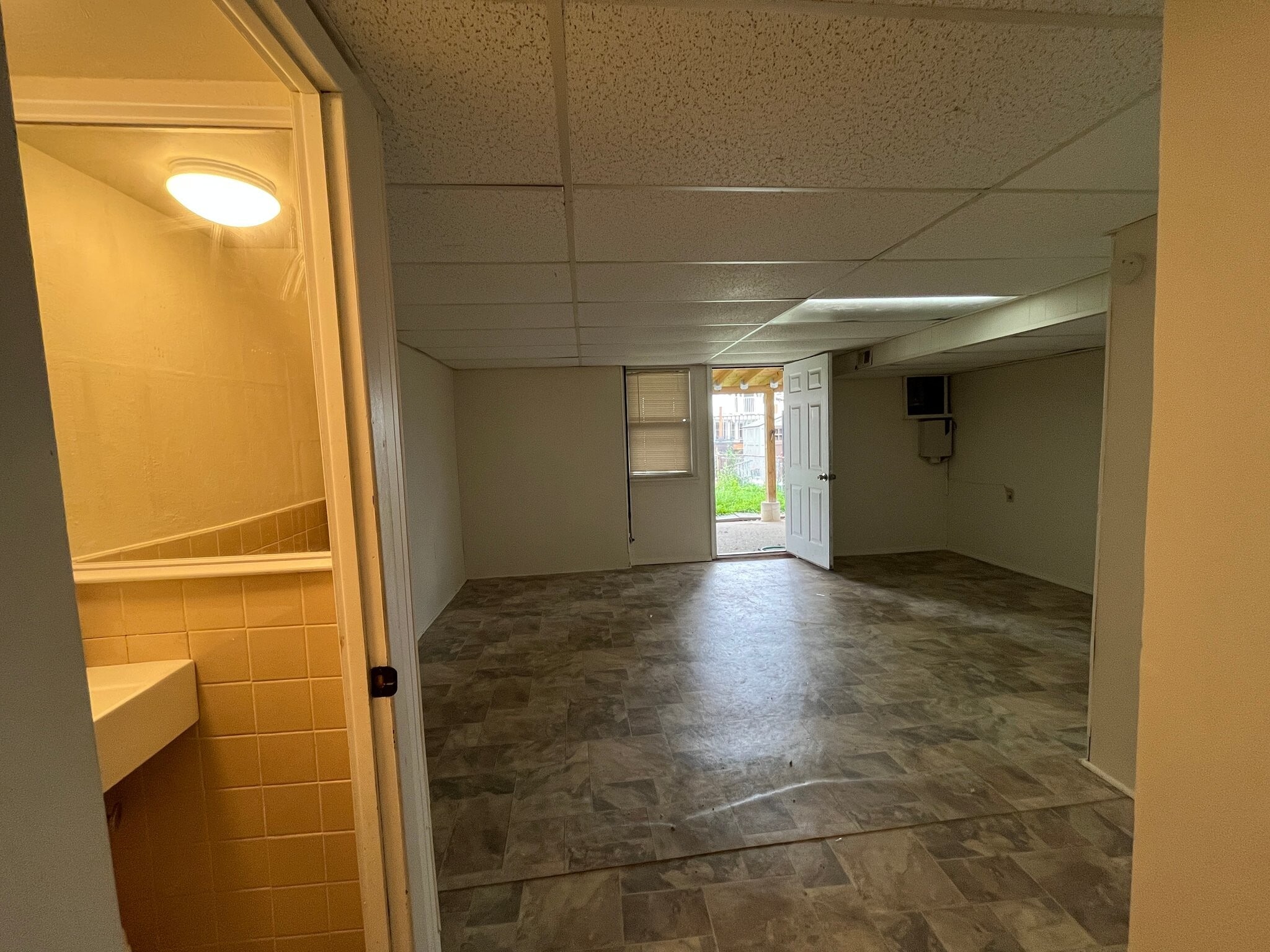 Building Photo - 4227 Greenmount Rd