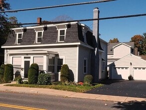 Building Photo - 40 Hildreth St