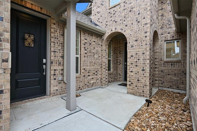 Building Photo - 805 Westwood Dr