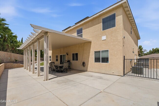 Building Photo - 1638 Miki Way