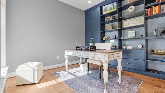 Building Photo - 504 Beneficial Dr