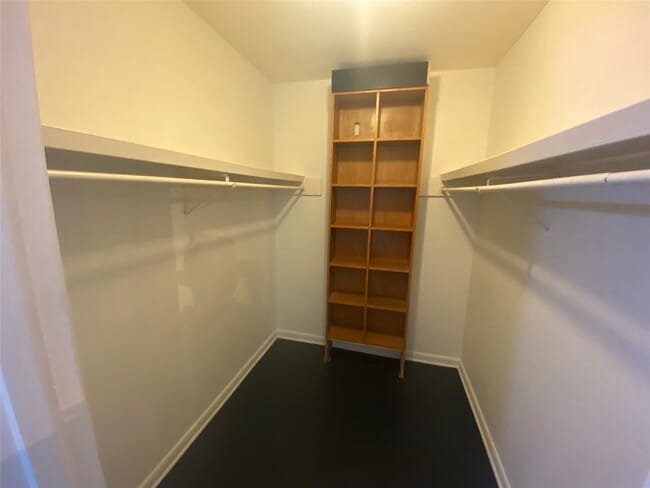 Building Photo - 219 W Alabama St