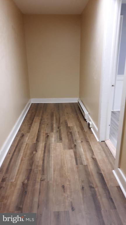 Building Photo - 217 S Main St