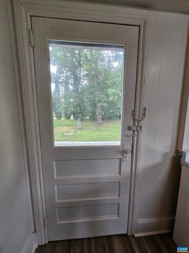 Building Photo - 4271 Davis Hwy