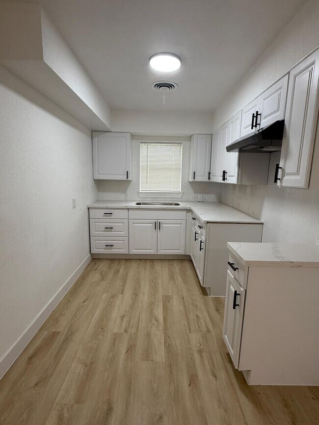 Building Photo - BEAUTIFUL HOME IN HOUSTON. MOVE IN READY!.