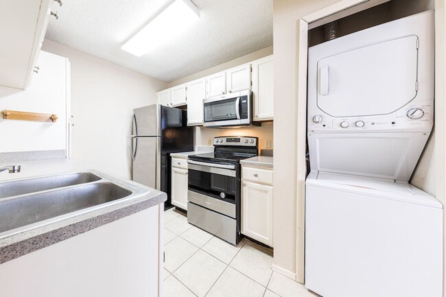 Primary Photo - Beautiful 3 BR / 2 BA Home for Rent