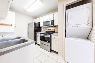 Building Photo - Beautiful 3 BR / 2 BA Home for Rent