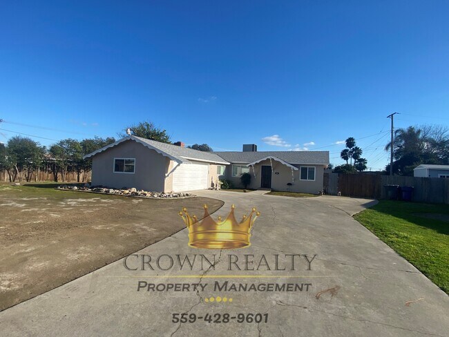 Building Photo - 886 Cardoza Dr