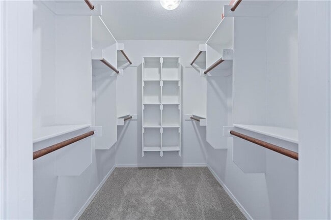 Building Photo - 607 Amanda Dr