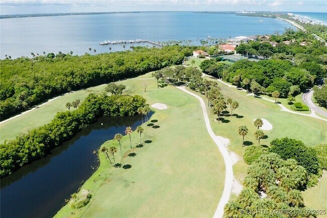 Building Photo - 8800 S Ocean Dr